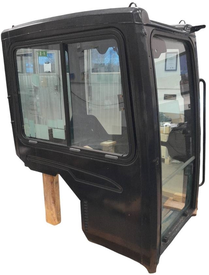 Hytt Cat 3-serie, 465-4037 - Кабина для Строительной техники: фото 2 Hytt Cat 3-serie, 465-4037 - Кабина для Строительной техники: фото 2