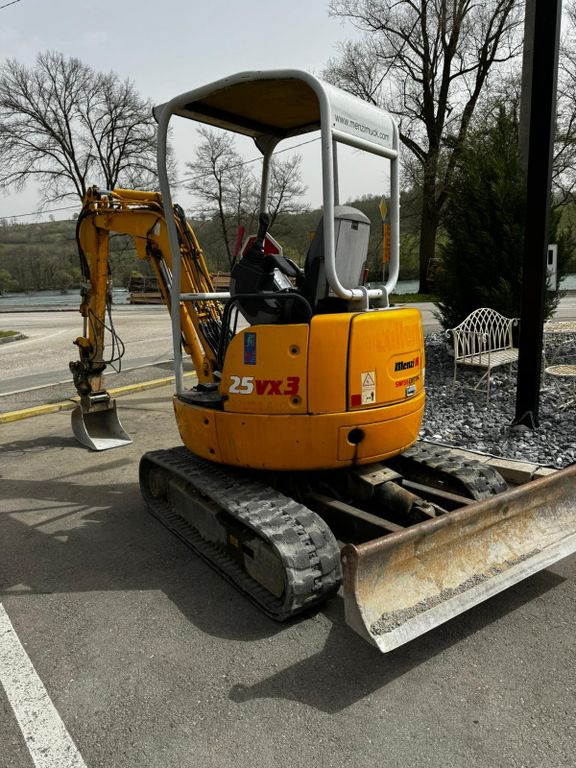 IHI 25VX3, 2.5ton, SWISS Machine IHI 25VX3, 2.5ton, SWISS Machine - Мини-экскаватор: фото 2 IHI 25VX3, 2.5ton, SWISS Machine IHI 25VX3, 2.5ton, SWISS Machine - Мини-экскаватор: фото 2