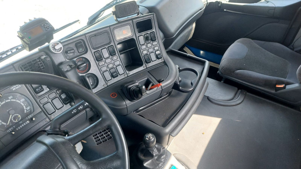 Грузовик-шасси Scania R124LB 420 4x2, Euro 3: фото 13