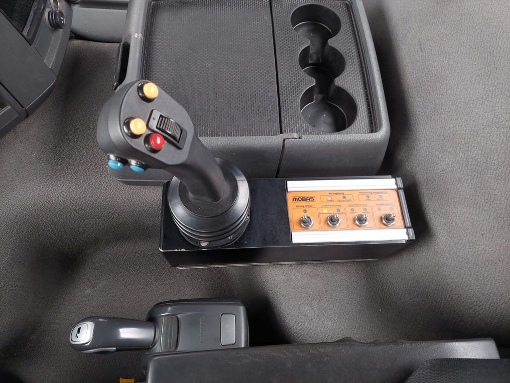 Volvo FMX460 8x4R, E5, Retarder, Abroll Trösch  в лизинг Volvo FMX460 8x4R, E5, Retarder, Abroll Trösch: фото 16