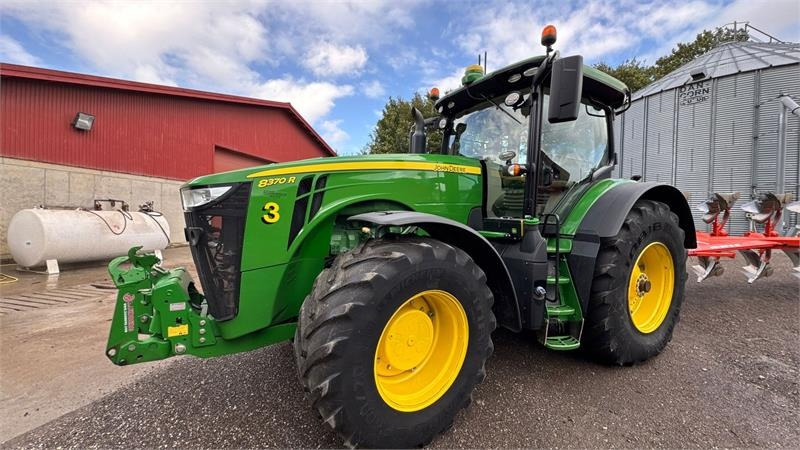 John Deere 8370R Autopower  - Трактор: фото 2 John Deere 8370R Autopower  - Трактор: фото 2