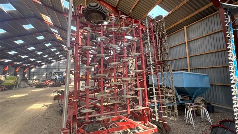 Kongskilde VM 3083-SS VM 3083 SS - Борона: фото 2 Kongskilde VM 3083-SS VM 3083 SS - Борона: фото 2