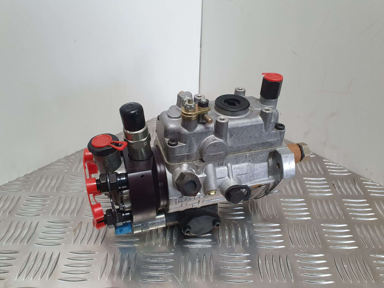 Delphi 9322A160G injection pump. - Двигатель и запчасти для Строительной техники: фото 1 Delphi 9322A160G injection pump. - Двигатель и запчасти для Строительной техники: фото 1