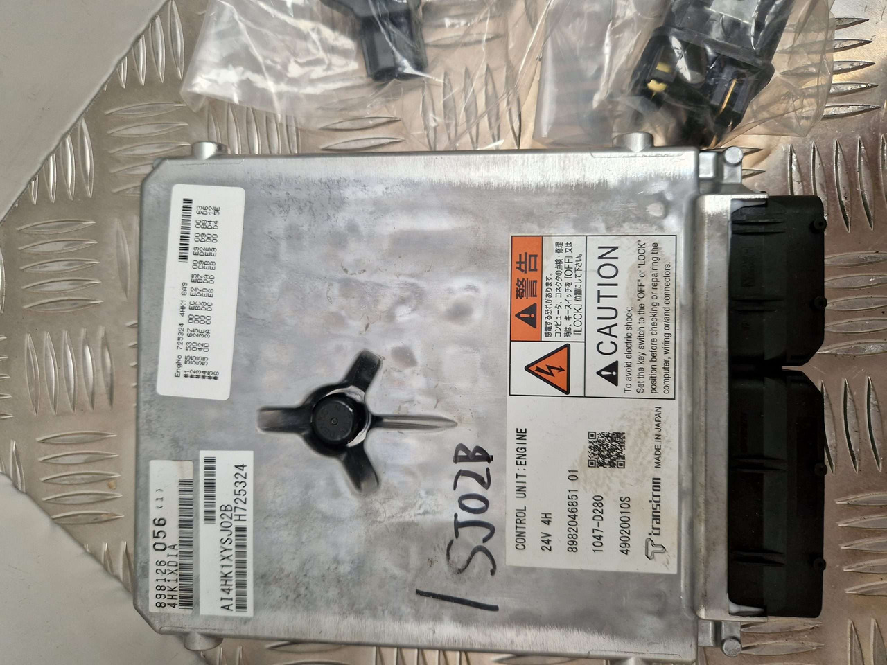 ISUZU ECU 4HK1 XYSJ02B 24V H725324 - Двигатель и запчасти для Строительной техники: фото 3 ISUZU ECU 4HK1 XYSJ02B 24V H725324 - Двигатель и запчасти для Строительной техники: фото 3