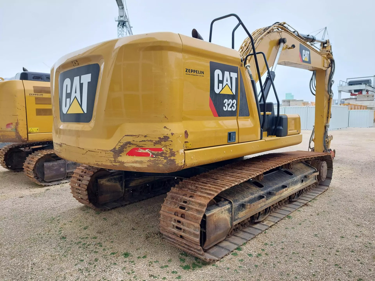 2019 Caterpillar 323 - Гусеничный экскаватор: фото 3 2019 Caterpillar 323 - Гусеничный экскаватор: фото 3
