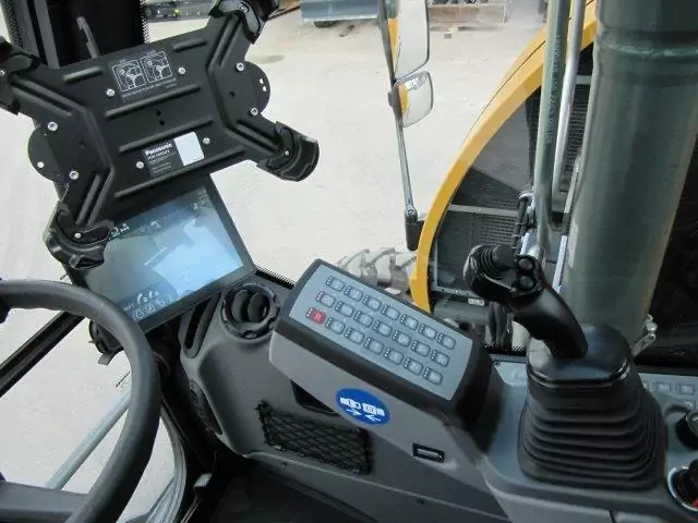 Колёсный экскаватор 2022 Liebherr A 913 Compact G6.0-D: фото 10 Колёсный экскаватор 2022 Liebherr A 913 Compact G6.0-D: фото 10