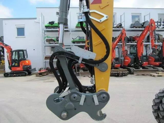 Колёсный экскаватор 2022 Liebherr A 913 Compact G6.0-D: фото 8 Колёсный экскаватор 2022 Liebherr A 913 Compact G6.0-D: фото 8