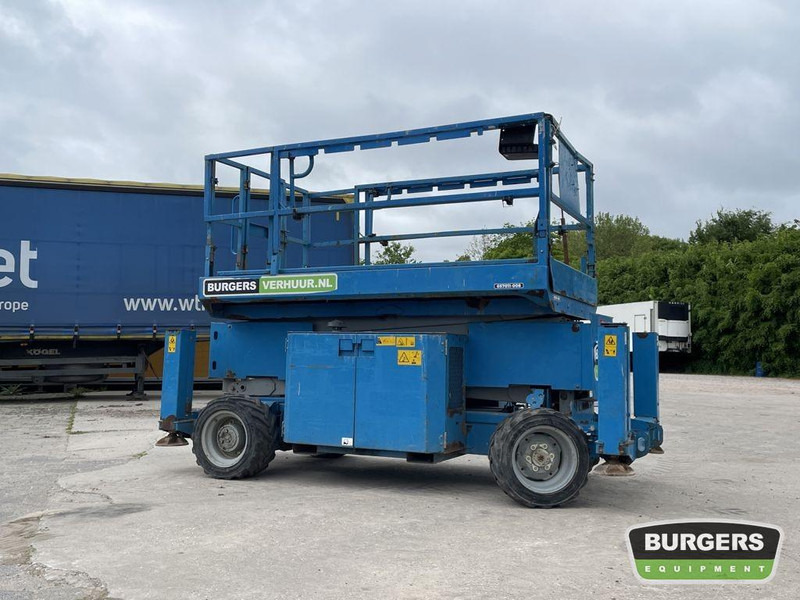 Ножничный подъемник Genie GS-3369 RT: фото 1