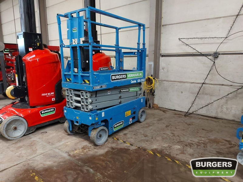 Genie GS1932 - Ножничный подъемник: фото 1 Genie GS1932 - Ножничный подъемник: фото 1