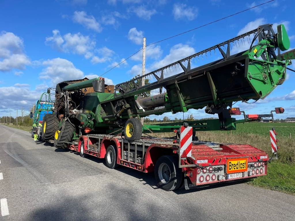 John Deere T 550 Dismantled. Only spare parts  - Зерноуборочный комбайн: фото 2 John Deere T 550 Dismantled. Only spare parts  - Зерноуборочный комбайн: фото 2
