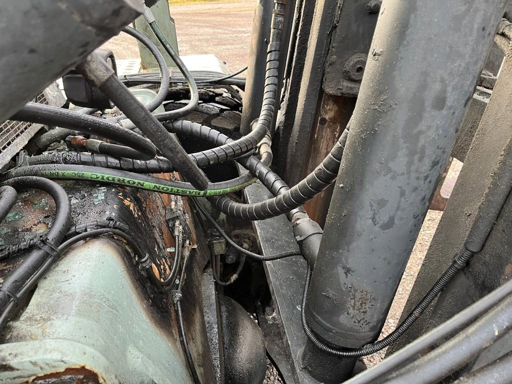 Дизельный погрузчик Kalmar DCE 100-6: фото 14 Дизельный погрузчик Kalmar DCE 100-6: фото 14