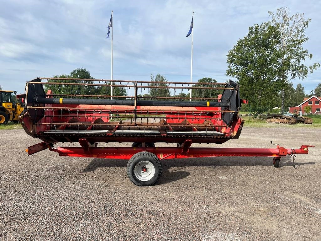 Massey Ferguson MF 32 Skärbord / Header - Навесное оборудование для комбайна: фото 2 Massey Ferguson MF 32 Skärbord / Header - Навесное оборудование для комбайна: фото 2