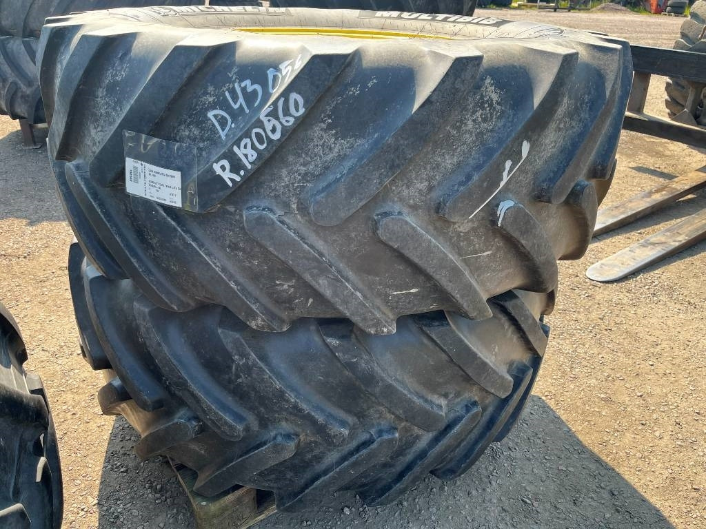 Michelin 540/65R30 till John Deere 7430 - Шина для Сельскохозяйственной техники: фото 1 Michelin 540/65R30 till John Deere 7430 - Шина для Сельскохозяйственной техники: фото 1