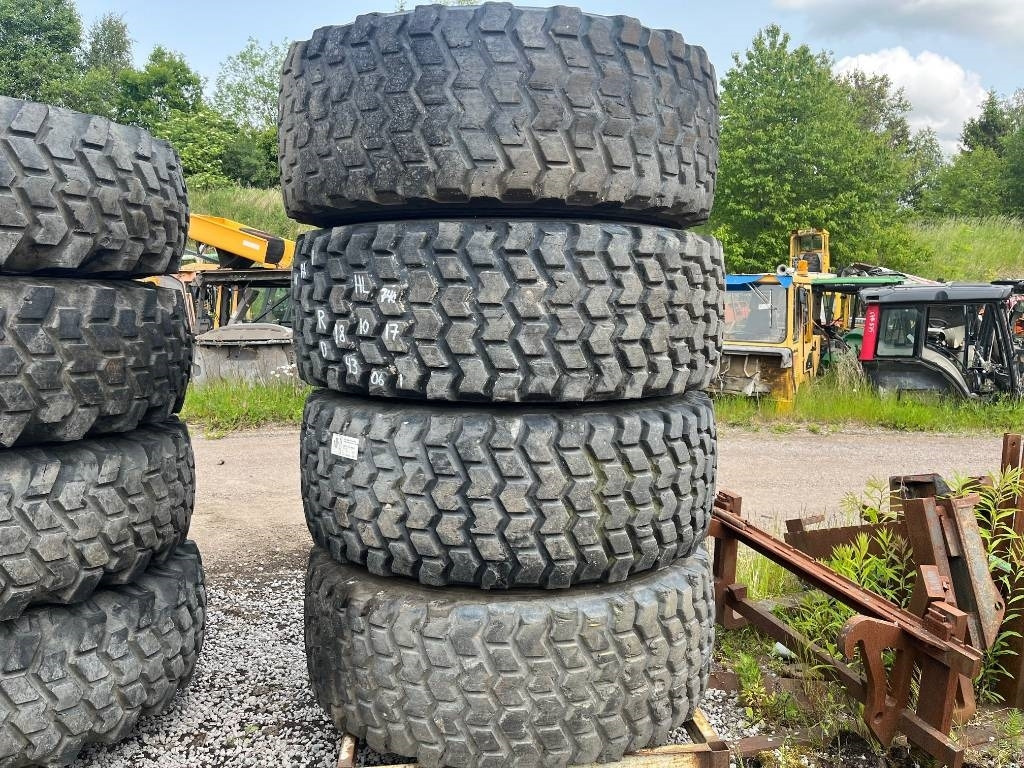 Nokian 20,5 R25 Loader grip Volvo Hyundai Huddig - Колесо: фото 1 Nokian 20,5 R25 Loader grip Volvo Hyundai Huddig - Колесо: фото 1