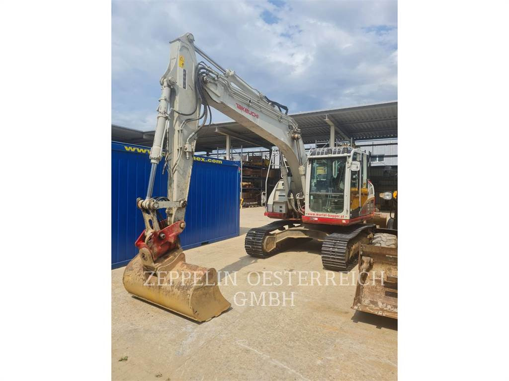 Takeuchi TB2150R - Гусеничный экскаватор: фото 1 Takeuchi TB2150R - Гусеничный экскаватор: фото 1