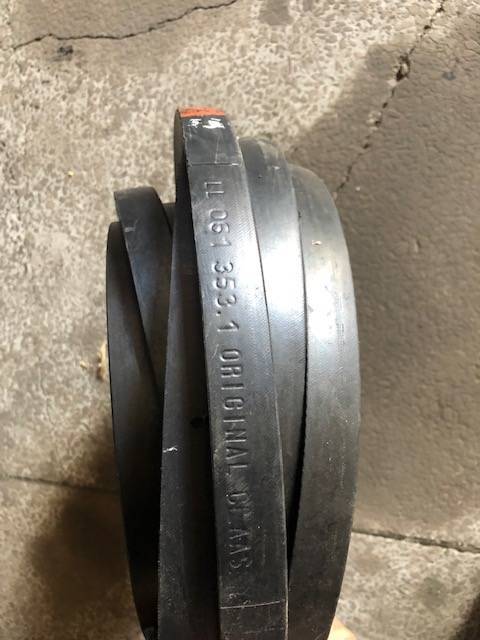 061353.1 Pasek klinowy klasyczny C x 8324 la - Ремень для Зерноуборочных комбайнов: фото 1 061353.1 Pasek klinowy klasyczny C x 8324 la - Ремень для Зерноуборочных комбайнов: фото 1