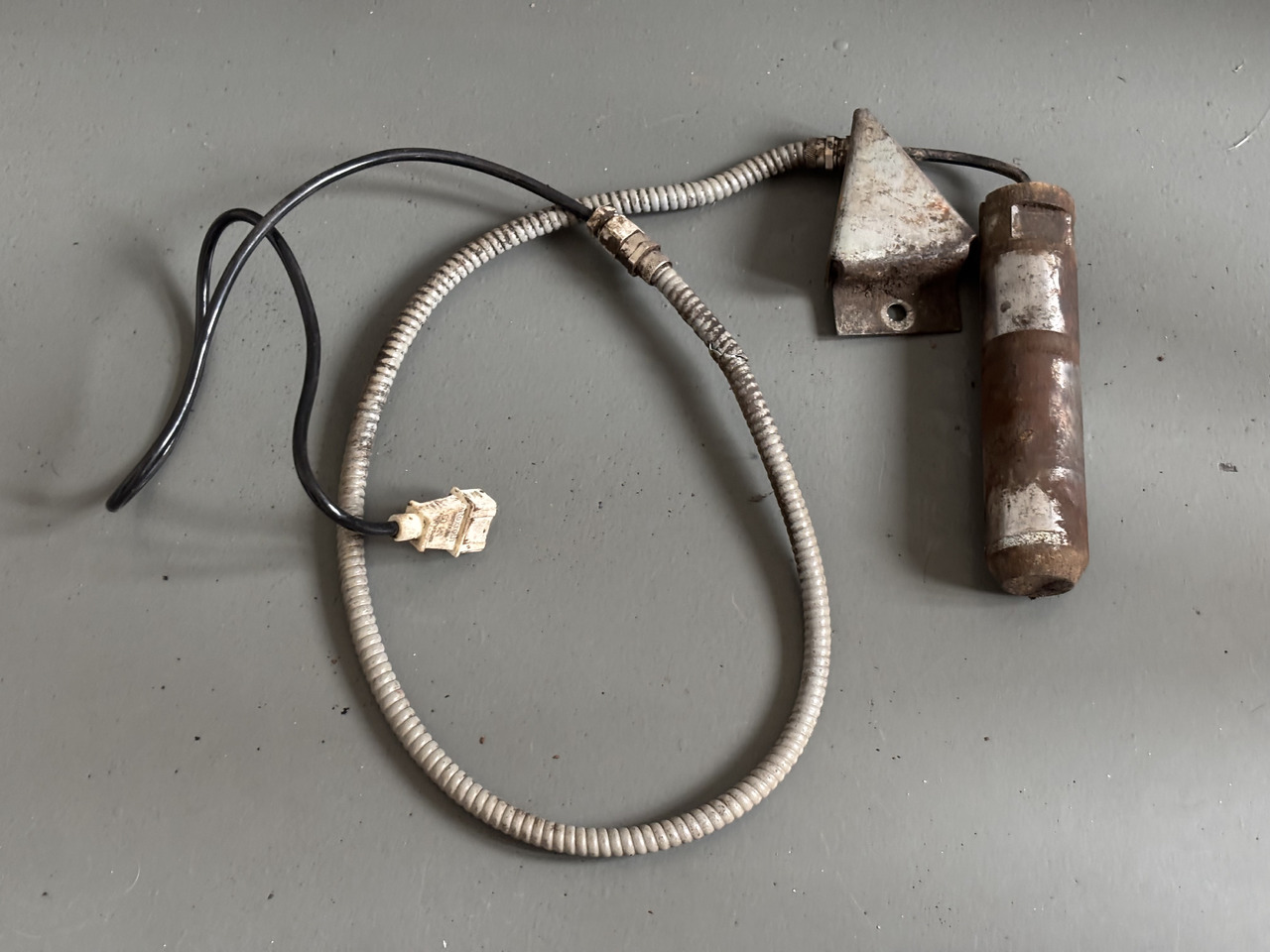 Bosch Rexroth 40KN Oryginalny sworzeń uciągu wtyczka 3 piny R917000159 - Сенсор для Сельскохозяйственной техники: фото 1 Bosch Rexroth 40KN Oryginalny sworzeń uciągu wtyczka 3 piny R917000159 - Сенсор для Сельскохозяйственной техники: фото 1