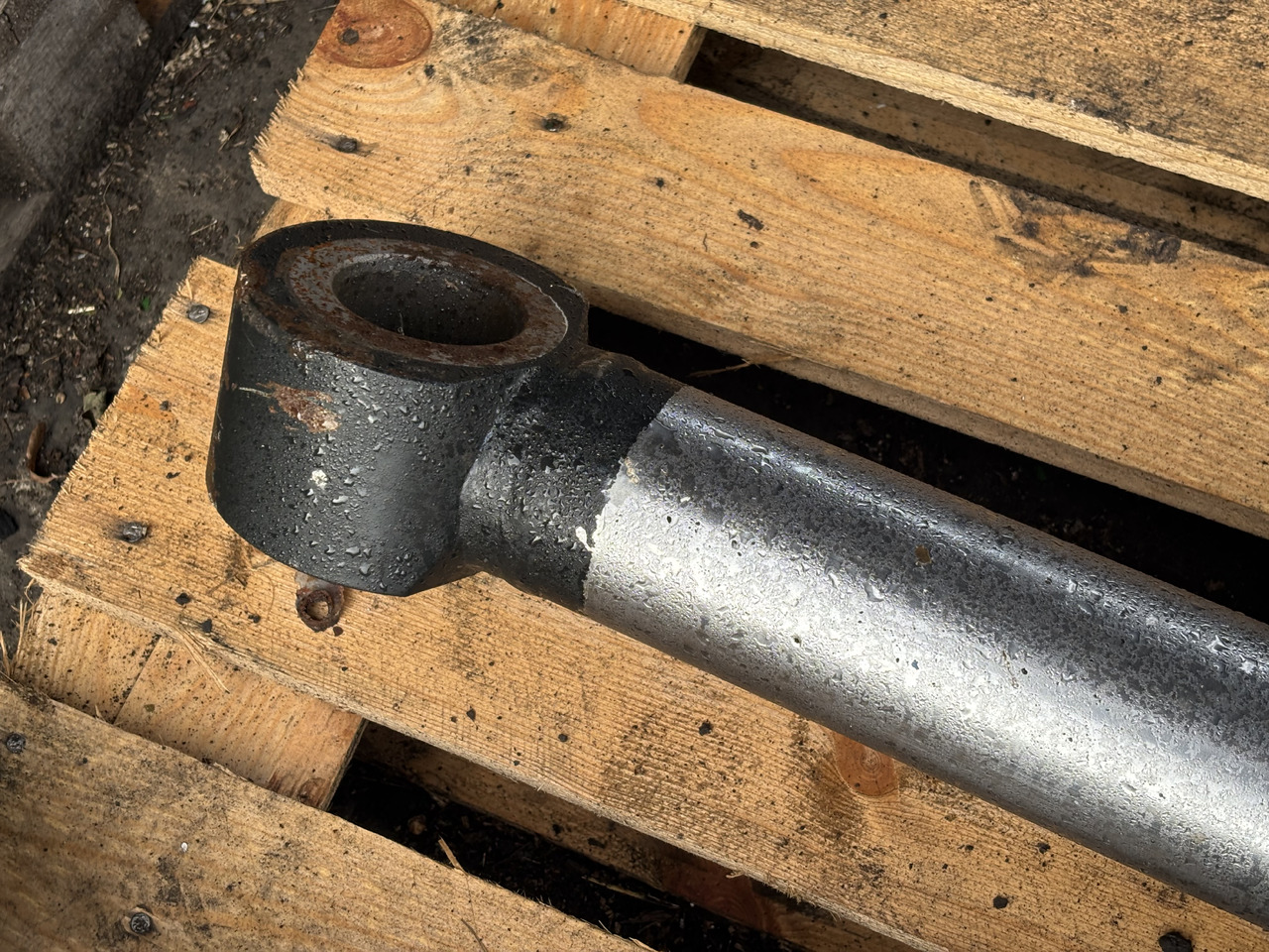 CAT Caterpillar TH336 TH 336 Siłownik Wychyłu Łyżki - Гидравлический цилиндр для Телескопических погрузчиков: фото 4 CAT Caterpillar TH336 TH 336 Siłownik Wychyłu Łyżki - Гидравлический цилиндр для Телескопических погрузчиков: фото 4