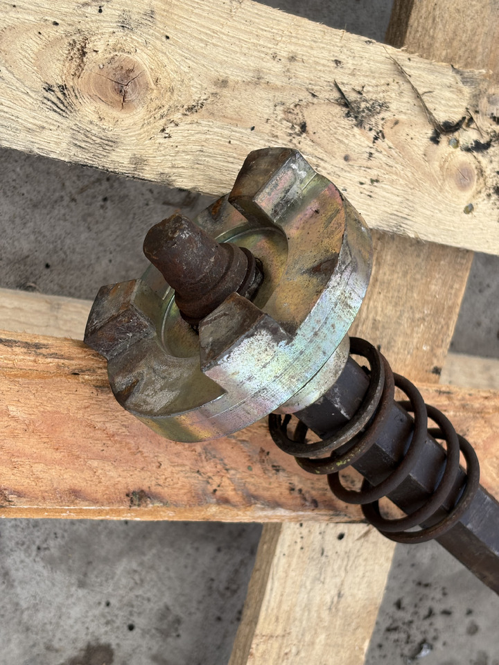 Claas Conspeed Wałek sześciokątny Rura dystansowa 0009058712 0009058800 - Трансмиссия для Сельскохозяйственной техники: фото 1 Claas Conspeed Wałek sześciokątny Rura dystansowa 0009058712 0009058800 - Трансмиссия для Сельскохозяйственной техники: фото 1