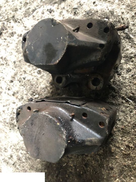 Claas Jaguar 860 900 - Zaciski Hamulców - Тормозной суппорт для Кормоуборочных комбайнов: фото 1 Claas Jaguar 860 900 - Zaciski Hamulców - Тормозной суппорт для Кормоуборочных комбайнов: фото 1