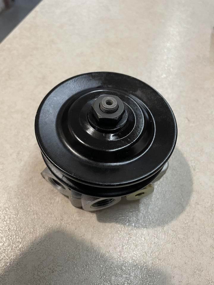 Deutz Agrotron - pompa paliwa zasilająca 02112672 - Топливный насос для Тракторов: фото 1 Deutz Agrotron - pompa paliwa zasilająca 02112672 - Топливный насос для Тракторов: фото 1