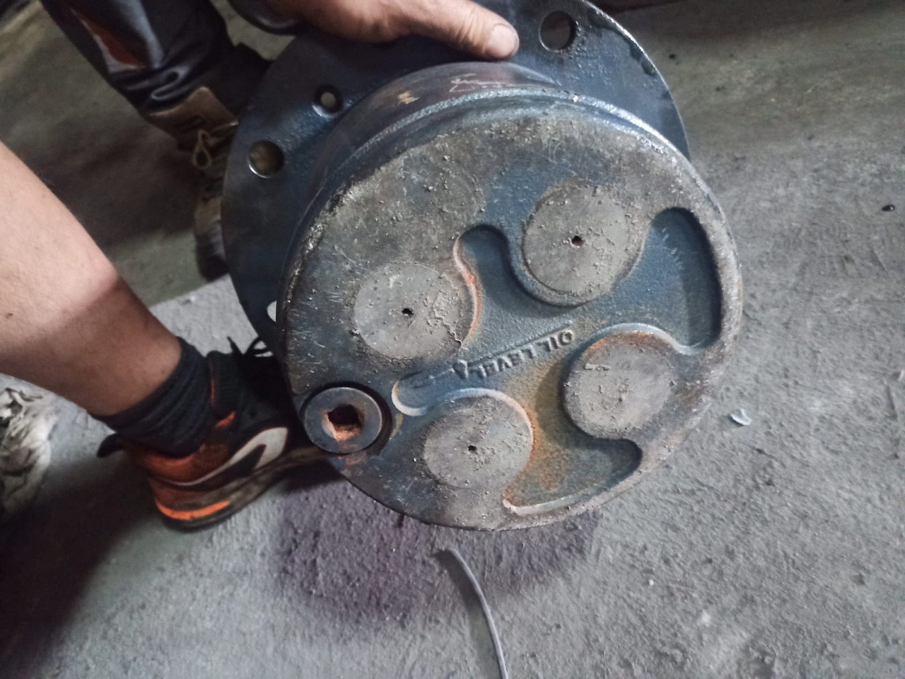 Deutz Fahr agrotron M zwolnica Piasta zwrotnica - Бортовой редуктор для Сельскохозяйственной техники: фото 5 Deutz Fahr agrotron M zwolnica Piasta zwrotnica - Бортовой редуктор для Сельскохозяйственной техники: фото 5