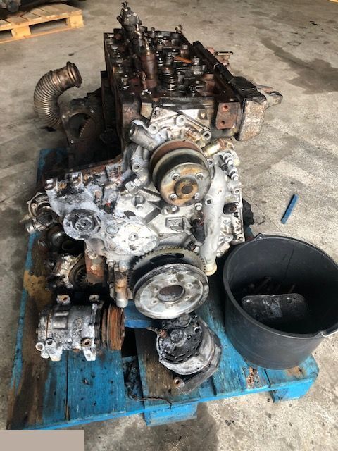 Deutz TCD 3.6 L4 - Głowica Wał Blok Cylindrów Wałek Rozrządu - Головка блока для Сельскохозяйственной техники: фото 3 Deutz TCD 3.6 L4 - Głowica Wał Blok Cylindrów Wałek Rozrządu - Головка блока для Сельскохозяйственной техники: фото 3