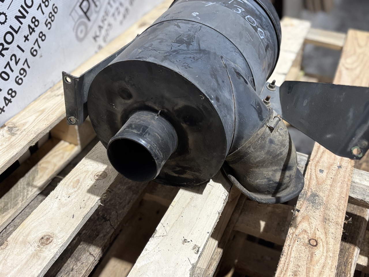 Fendt 309 Obudowa Filtra Powietrza - Воздушный фильтр для Сельскохозяйственной техники: фото 3 Fendt 309 Obudowa Filtra Powietrza - Воздушный фильтр для Сельскохозяйственной техники: фото 3