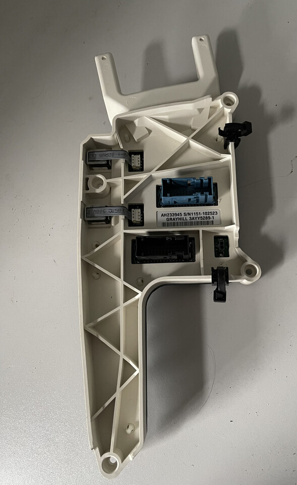 JOHN DEERE AH 233945-panel/moduł przełączników - Приборная панель для Сельскохозяйственной техники: фото 2 JOHN DEERE AH 233945-panel/moduł przełączników - Приборная панель для Сельскохозяйственной техники: фото 2