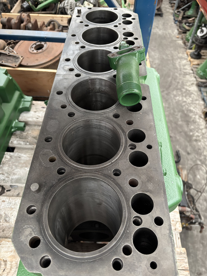 John Deere 6068 6068HL481 Blok Silnika R504850 - Блок цилиндров для Сельскохозяйственной техники: фото 4 John Deere 6068 6068HL481 Blok Silnika R504850 - Блок цилиндров для Сельскохозяйственной техники: фото 4