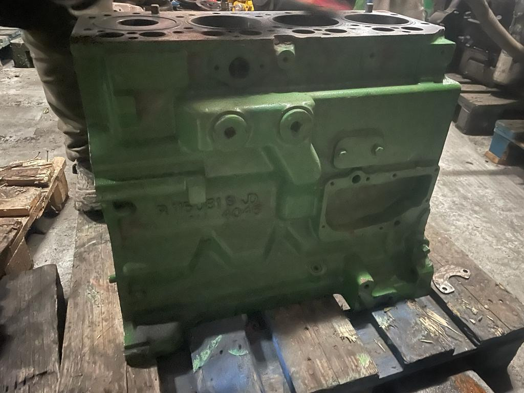 John Deere 6110 6410 - blok silnika R115081 - Блок цилиндров для Сельскохозяйственной техники: фото 3 John Deere 6110 6410 - blok silnika R115081 - Блок цилиндров для Сельскохозяйственной техники: фото 3