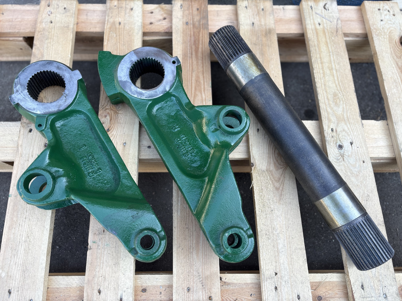 John Deere 6800 6900 7000 Wałek + ramiona podnośnika komplet R126713 L100694 - Реактивная тяга для Сельскохозяйственной техники: фото 3 John Deere 6800 6900 7000 Wałek + ramiona podnośnika komplet R126713 L100694 - Реактивная тяга для Сельскохозяйственной техники: фото 3