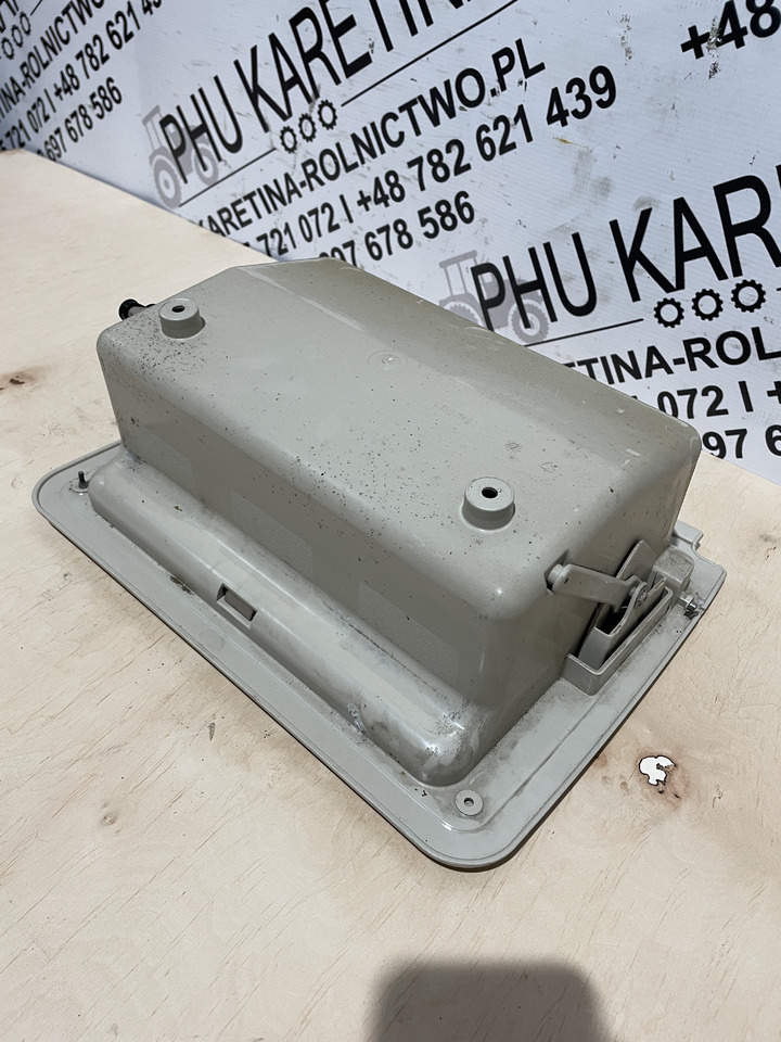 Кабина и интерьер для Сельскохозяйственной техники John Deere 6920S - schowek L153749: фото 6