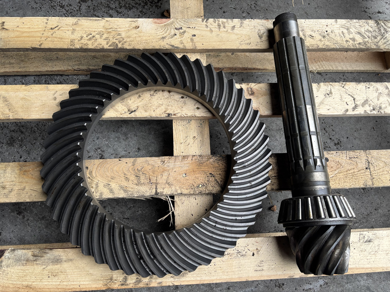 John Deere 7530 6170 6210 Mechanizm Różnicowy Atak RE565816 RE325246 R225505 R225507 - Дифференциал для Сельскохозяйственной техники: фото 3 John Deere 7530 6170 6210 Mechanizm Różnicowy Atak RE565816 RE325246 R225505 R225507 - Дифференциал для Сельскохозяйственной техники: фото 3