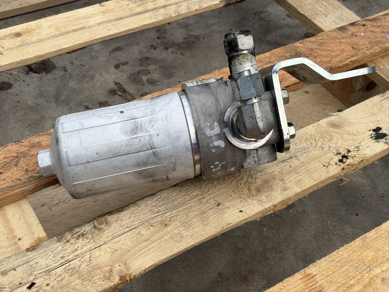 John Deere 8200 8400 8600 Filtr Płynu Hydraulicznego AXE64212 AXE82466 - Гидравлический фильтр для Сельскохозяйственной техники: фото 3 John Deere 8200 8400 8600 Filtr Płynu Hydraulicznego AXE64212 AXE82466 - Гидравлический фильтр для Сельскохозяйственной техники: фото 3