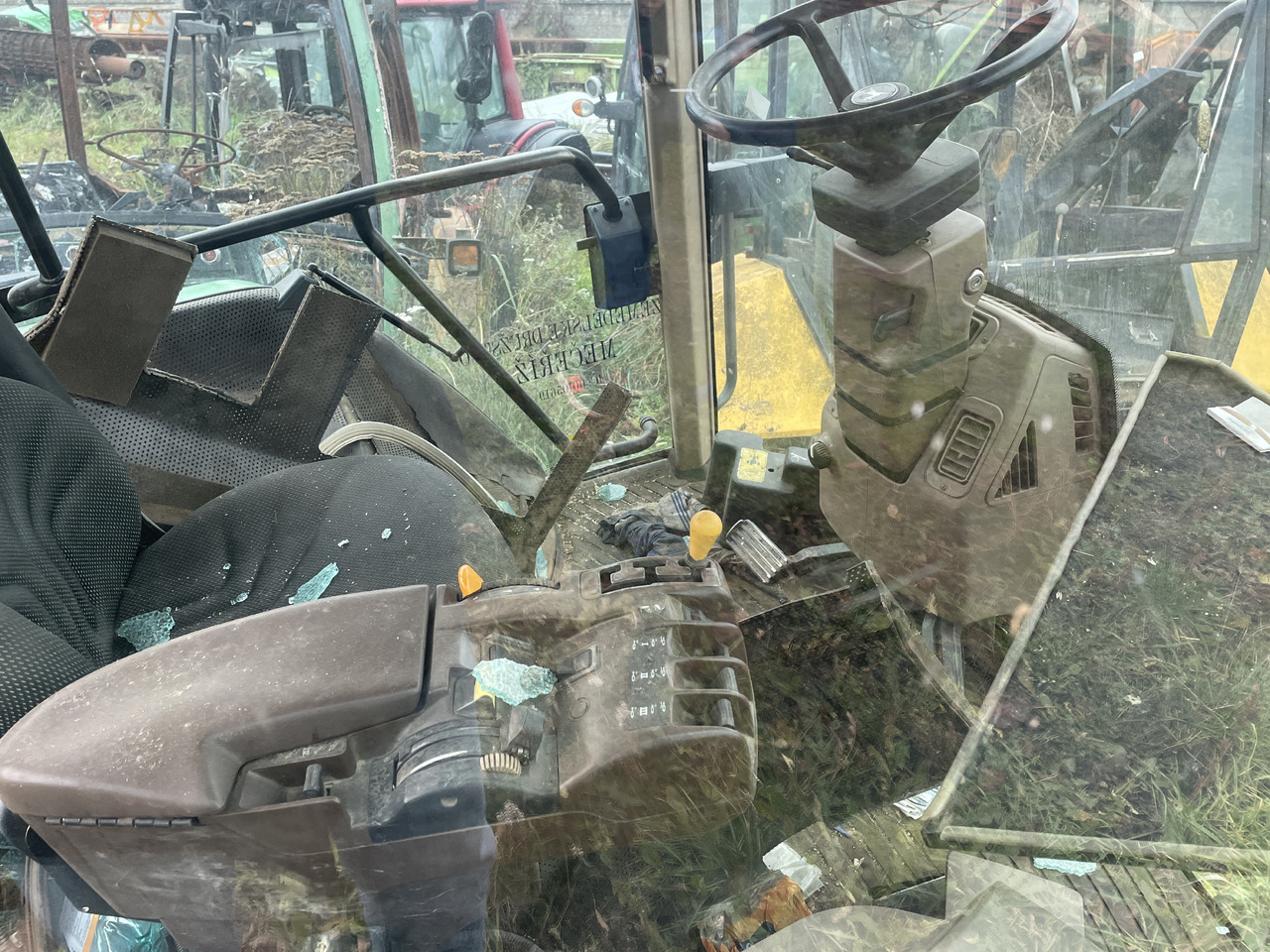 John Deere 8210 - kabina dach plastiki lusterko - Кабина для Тракторов: фото 2 John Deere 8210 - kabina dach plastiki lusterko - Кабина для Тракторов: фото 2