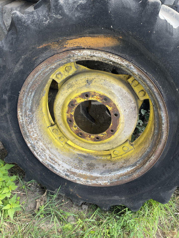 John Deere Claas - felga skręcana 12x28 - Колесный диск для Сельскохозяйственной техники: фото 1 John Deere Claas - felga skręcana 12x28 - Колесный диск для Сельскохозяйственной техники: фото 1