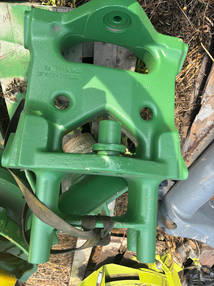 John Deere Wspornik przedniej osi AL82768 L102442 - Передняя ось для Сельскохозяйственной техники: фото 1 John Deere Wspornik przedniej osi AL82768 L102442 - Передняя ось для Сельскохозяйственной техники: фото 1