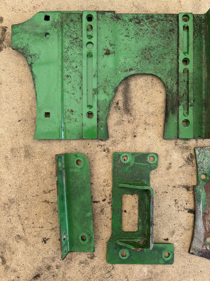 Johne Deere 8600 Obudowa Osłona Blacha Mocowanie - Кузов и экстерьер для Сельскохозяйственной техники: фото 2 Johne Deere 8600 Obudowa Osłona Blacha Mocowanie - Кузов и экстерьер для Сельскохозяйственной техники: фото 2