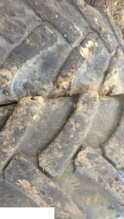 Колесо для Погрузочно-разгрузочной техники Koło John Deere 4400 - 405/70-24: фото 12 Колесо для Погрузочно-разгрузочной техники Koło John Deere 4400 - 405/70-24: фото 12