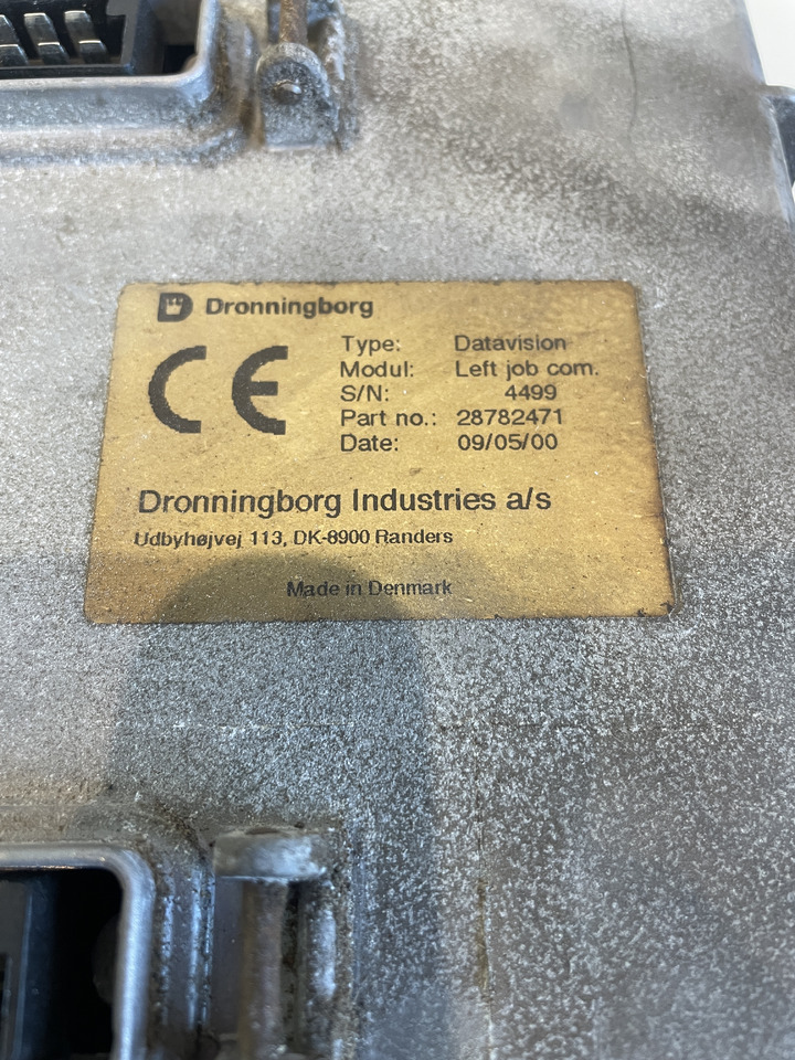 Massey Fergusson Fendt - jednostka centralna komputer sterownik LEWY 28782471 - Блок управления для Сельскохозяйственной техники: фото 3 Massey Fergusson Fendt - jednostka centralna komputer sterownik LEWY 28782471 - Блок управления для Сельскохозяйственной техники: фото 3