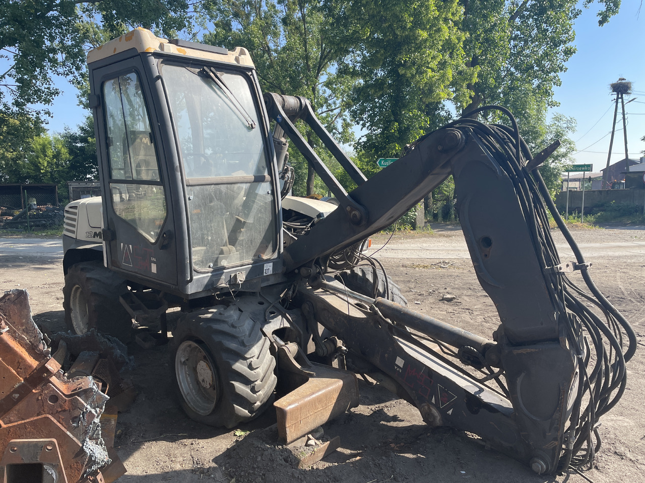 Mecalac 12MXT 12 MXT - części - kabina mosty siłowniki koła zwolnica skrzynia - Бортовой редуктор для Сельскохозяйственной техники: фото 2 Mecalac 12MXT 12 MXT - części - kabina mosty siłowniki koła zwolnica skrzynia - Бортовой редуктор для Сельскохозяйственной техники: фото 2