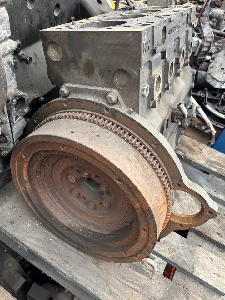 Perkins 1004 1004-40T Silnik Blok Silnika Koło Zamachowe Wał CZĘŚCI 3711DO2A/8 - Маховик для Сельскохозяйственной техники: фото 4 Perkins 1004 1004-40T Silnik Blok Silnika Koło Zamachowe Wał CZĘŚCI 3711DO2A/8 - Маховик для Сельскохозяйственной техники: фото 4