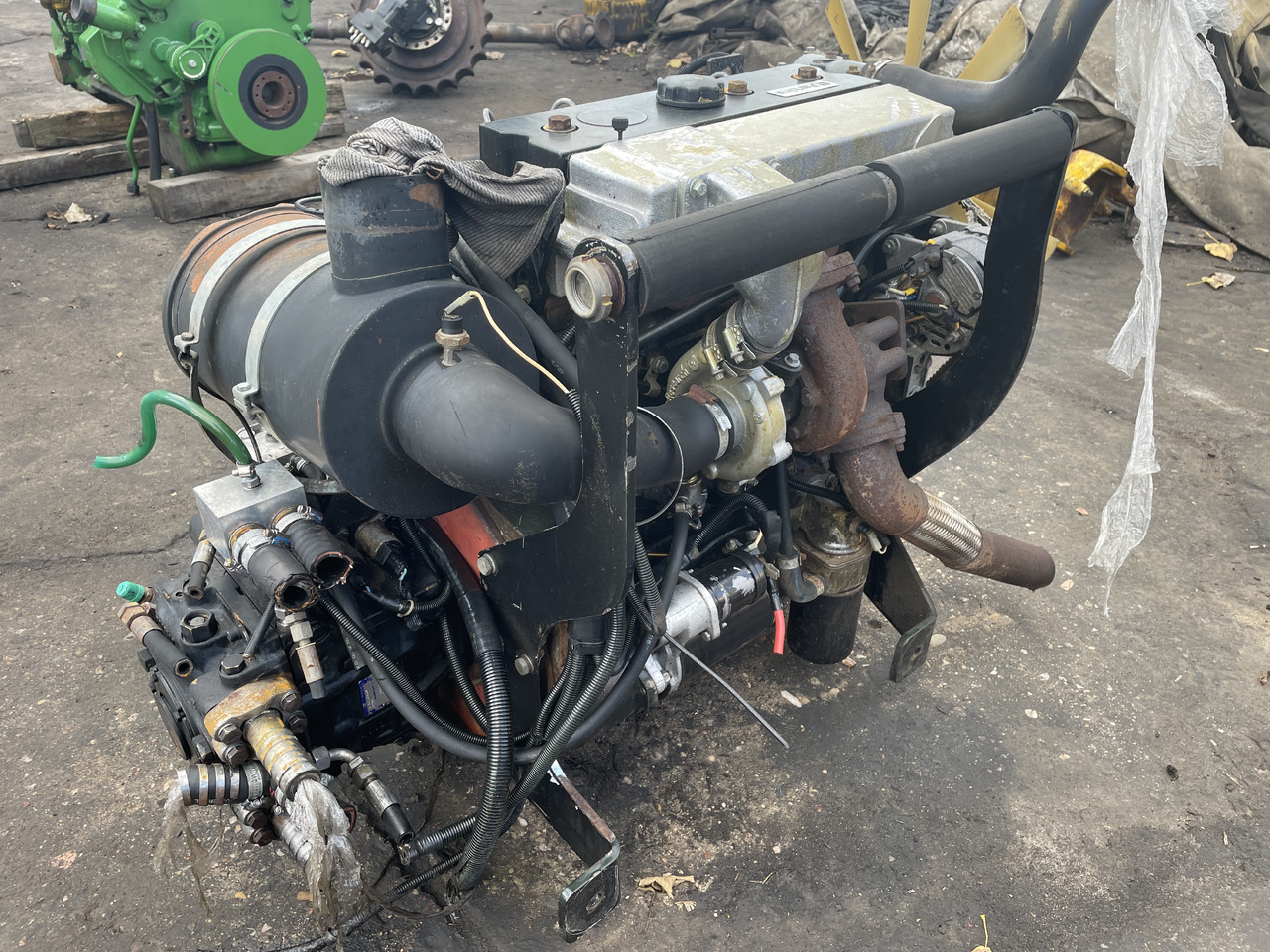Perkins AB 1004.4 - silnik kompletny Manitou Caterpillar Massey - Двигатель для Строительной техники: фото 5 Perkins AB 1004.4 - silnik kompletny Manitou Caterpillar Massey - Двигатель для Строительной техники: фото 5