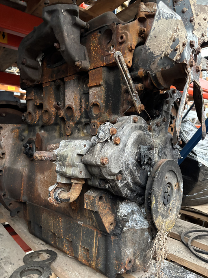 Perkins LF31227 Silnik Blok Tryb Koło Pasowe Pokrywa Kolektor Koło Zamachowe CZĘŚCI - Маховик для Сельскохозяйственной техники: фото 4 Perkins LF31227 Silnik Blok Tryb Koło Pasowe Pokrywa Kolektor Koło Zamachowe CZĘŚCI - Маховик для Сельскохозяйственной техники: фото 4