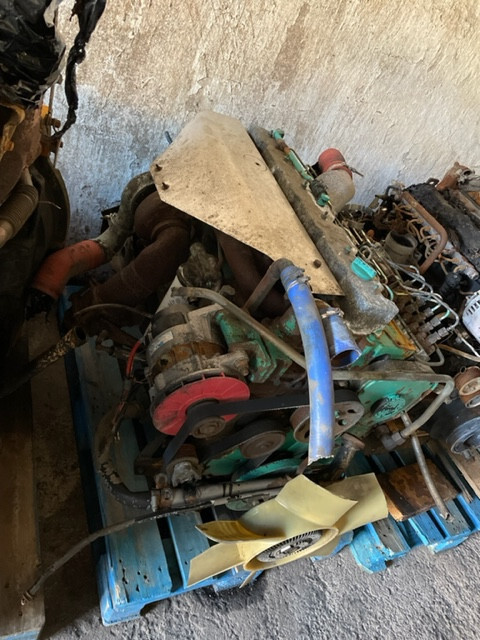 Silnik Cummins 8.3L case 1660 - 1680 - Двигатель для Сельскохозяйственной техники: фото 3 Silnik Cummins 8.3L case 1660 - 1680 - Двигатель для Сельскохозяйственной техники: фото 3