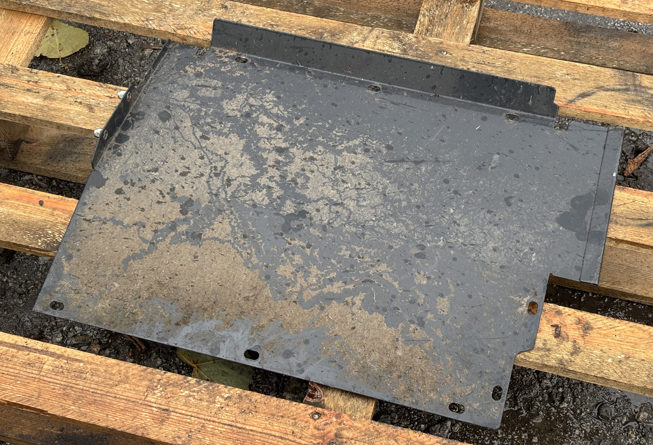 Pottinger Jumbo 7450 Przyczepa Samozbierająca - Obudowa Osłona Klapa - Запчасти для Сельскохозяйственной техники: фото 3 Pottinger Jumbo 7450 Przyczepa Samozbierająca - Obudowa Osłona Klapa - Запчасти для Сельскохозяйственной техники: фото 3