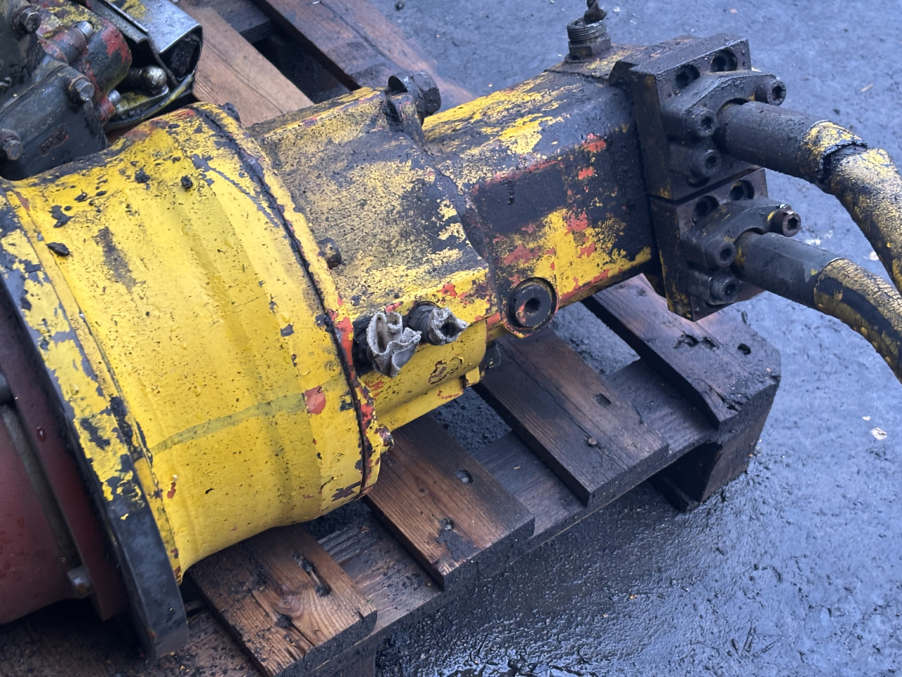 Zeppelin ZR15 Cat 212 206 Eder Reduktor Obrotu - Трансмиссия для Сельскохозяйственной техники: фото 4 Zeppelin ZR15 Cat 212 206 Eder Reduktor Obrotu - Трансмиссия для Сельскохозяйственной техники: фото 4