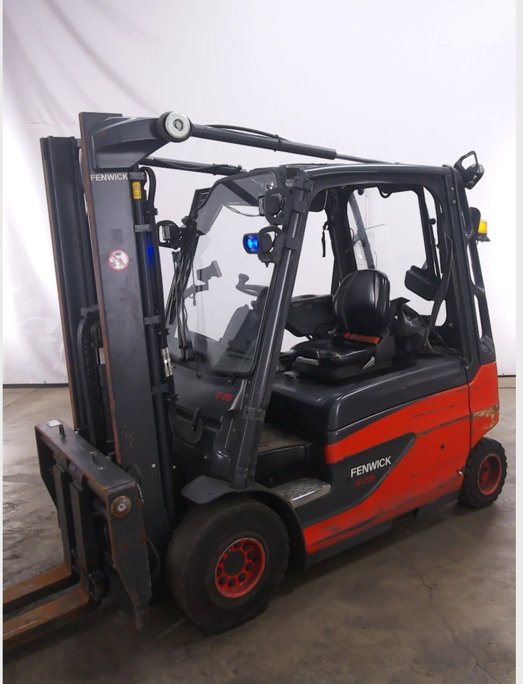 Linde E25L-01 - Электропогрузчик: фото 1 Linde E25L-01 - Электропогрузчик: фото 1