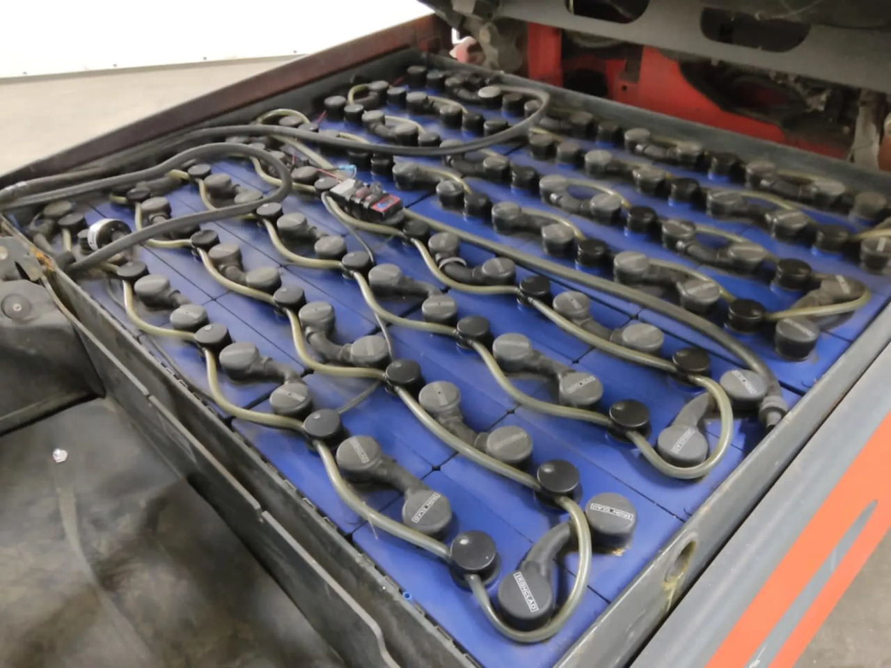 Linde E30L-01 - Электропогрузчик: фото 4 Linde E30L-01 - Электропогрузчик: фото 4